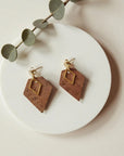 Boucles d'oreilles vegan en liège Alicia Karmyliege Caramel doré