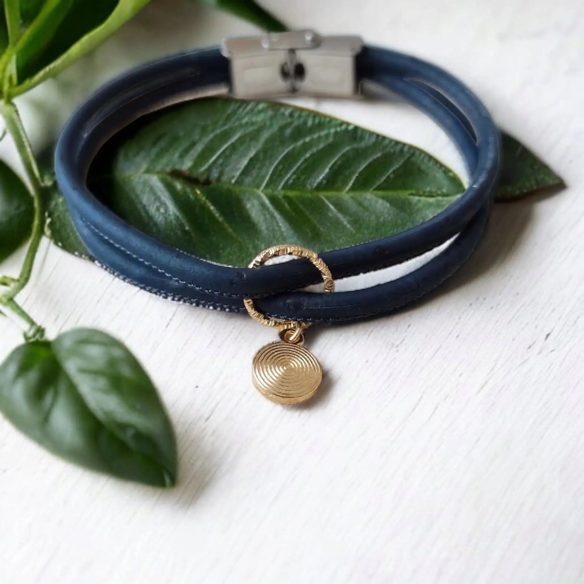 Bracelet en liège Elena Karmyliege 20-cm-poignet-fort-Bleu-foncé