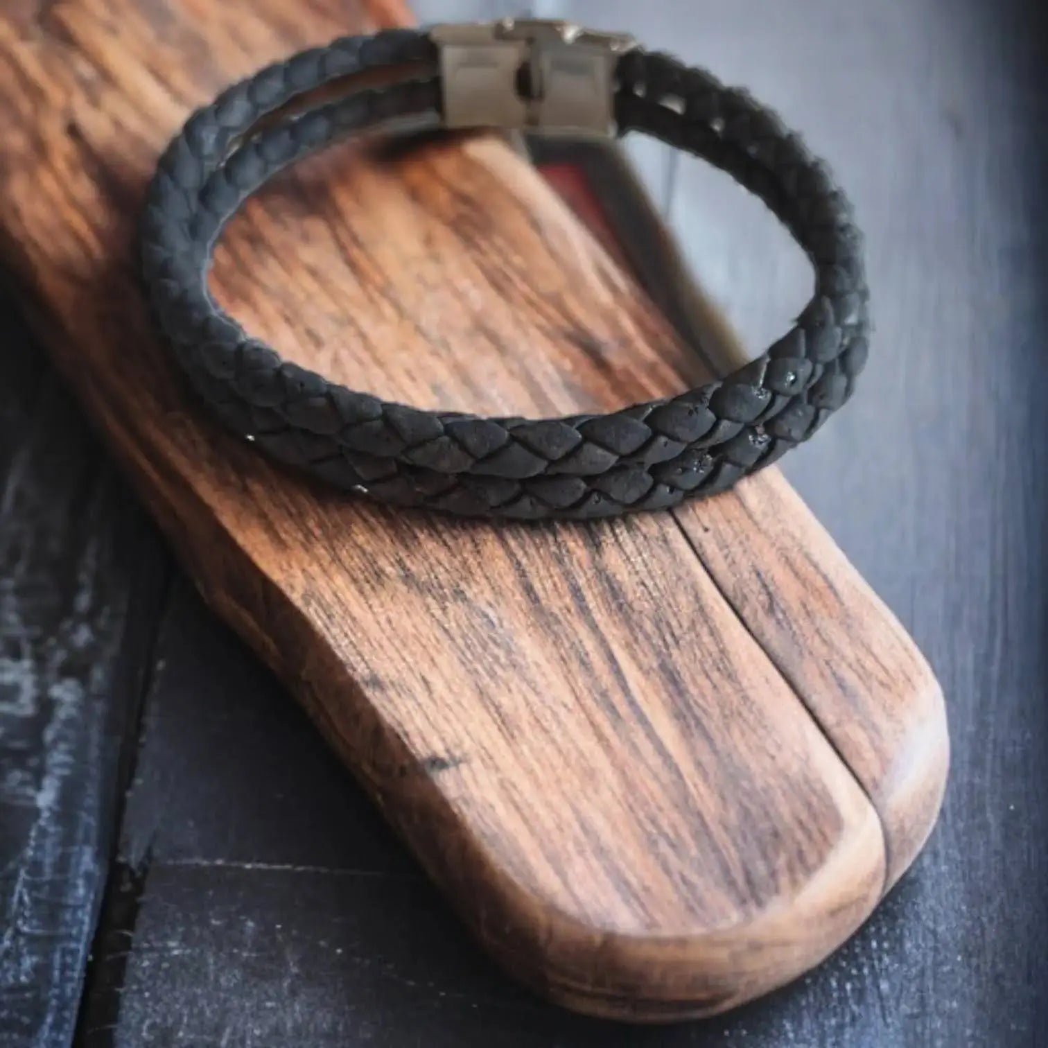 Bracelet en liège tressé Léo Karmyliege 22cm-Noir