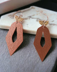 Grandes boucles d'oreilles en cuir de pomme Lili Karmyliege