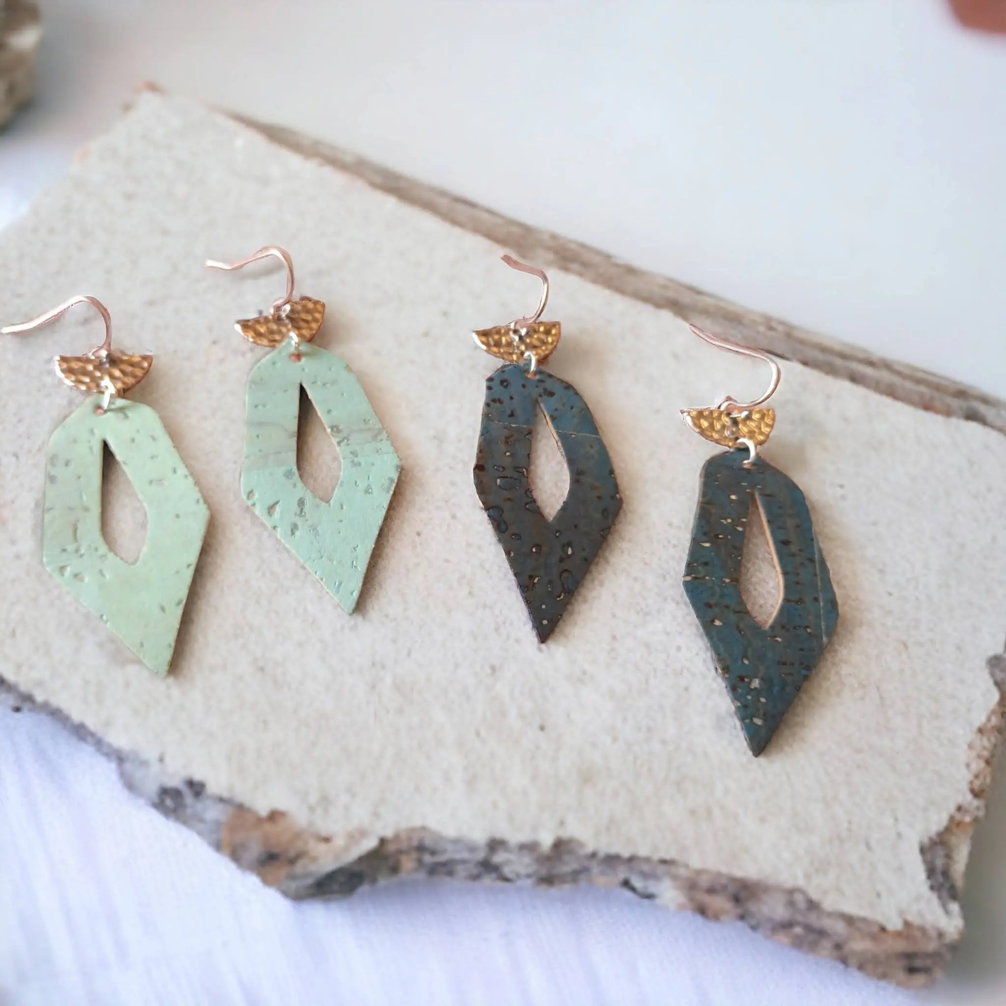 Grandes boucles d'oreilles en liège Lili Karmyliege