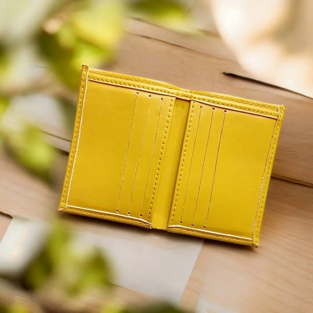 Porte cartes vegan en cuir de bambou jaune Karmyliege