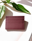 Porte cartes vegan en peau de pomme Karmyliege Rouge bordeaux
