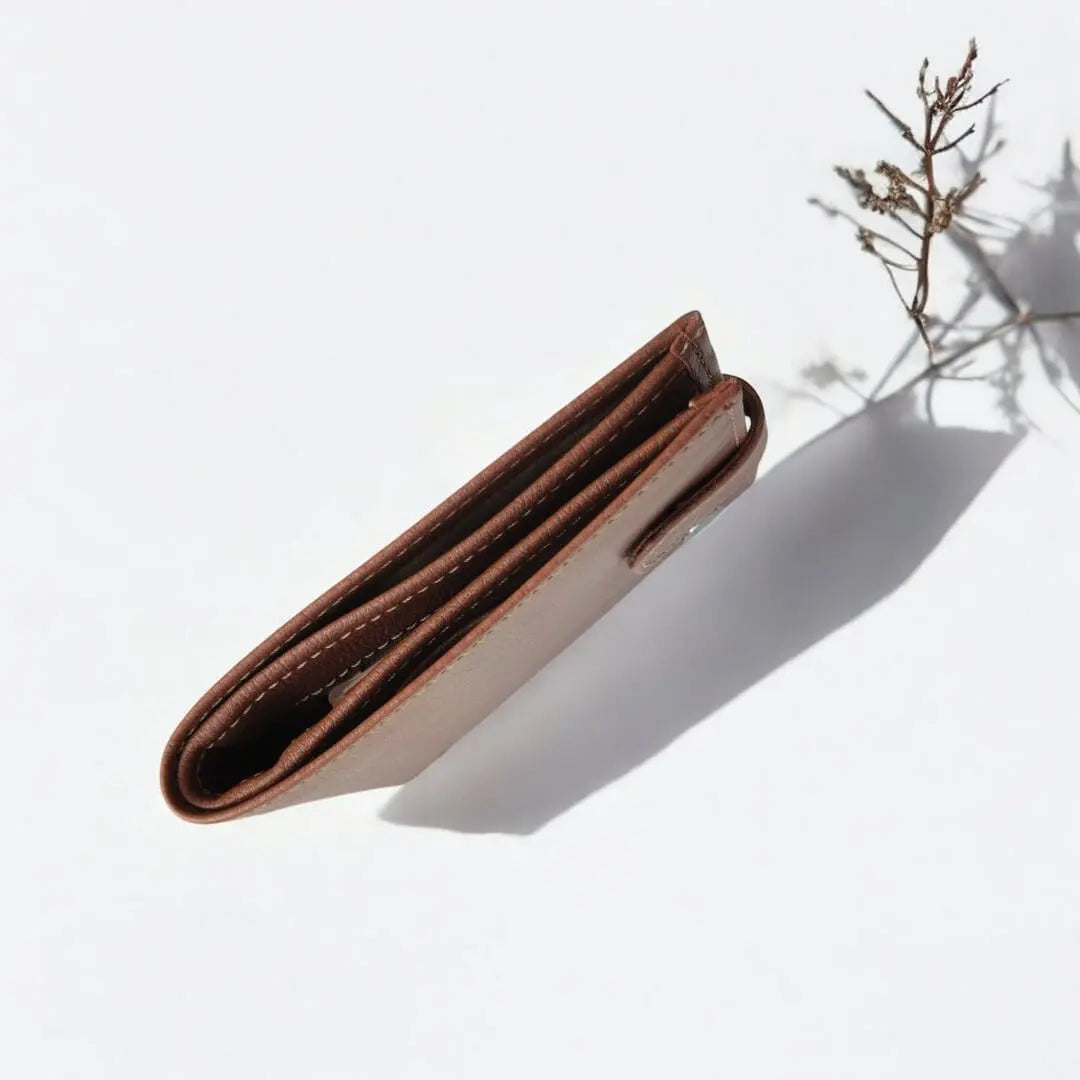 Portefeuille vegan en peau de pomme - Apple-skin Roman Karmyliege