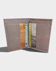Porte cartes vegan en peau de pomme taupe Karmyliege