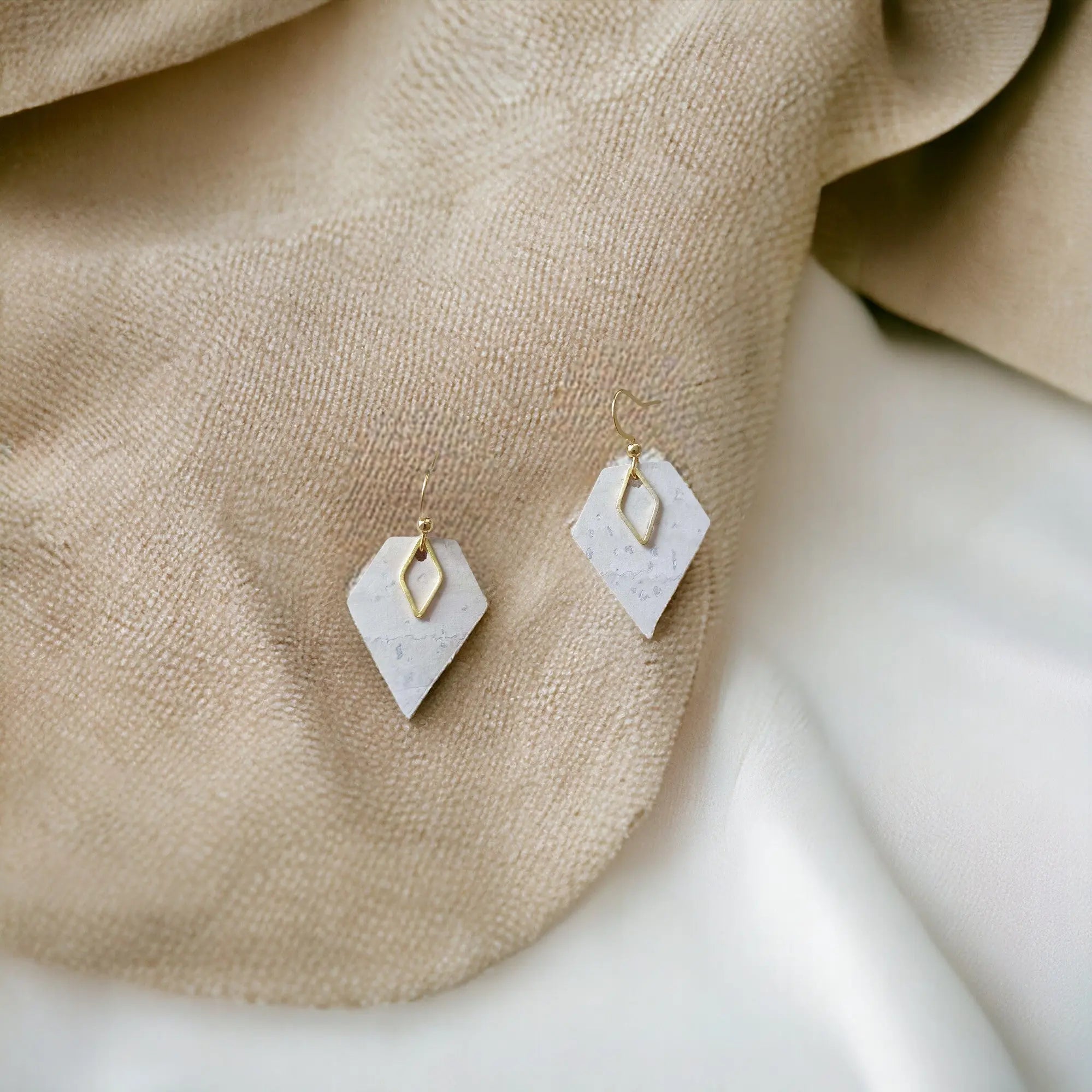 Boucles d&#39;oreilles en liège Alice  Karmyliege