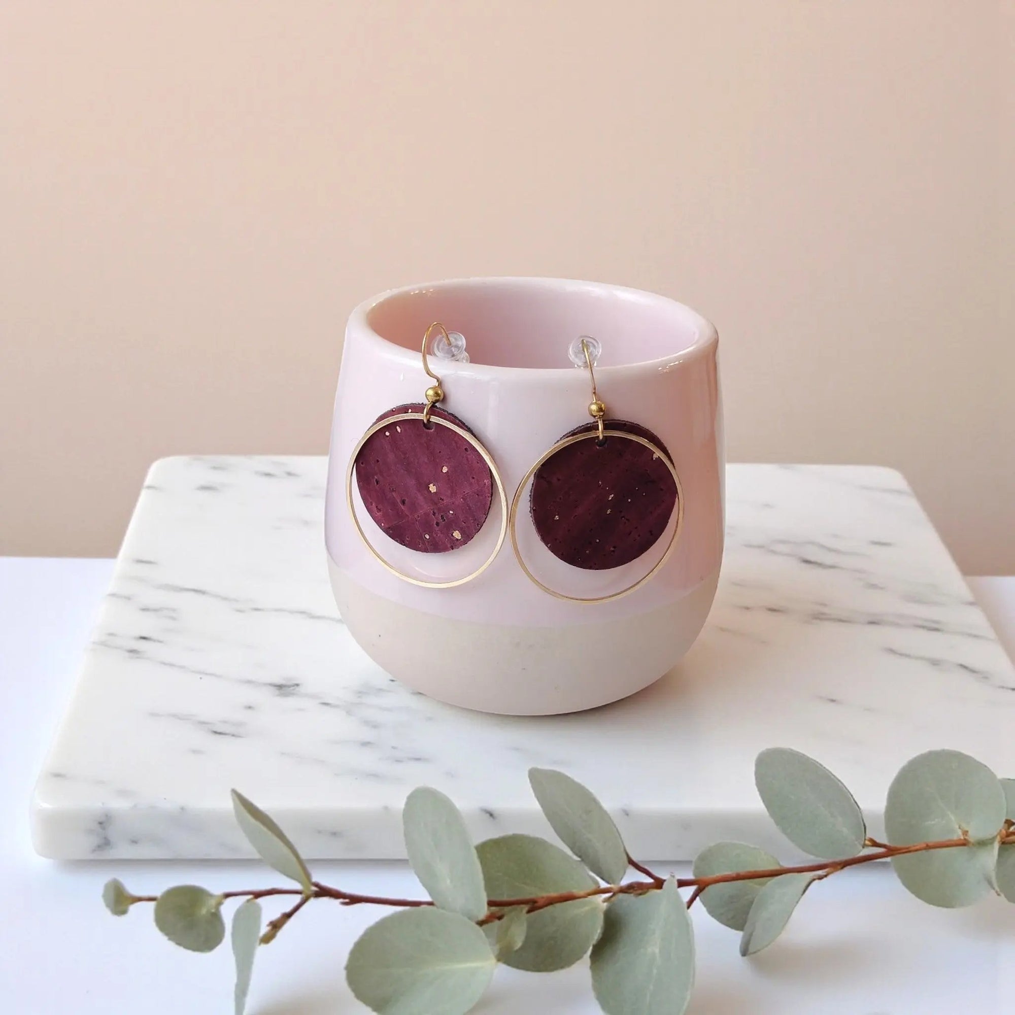 Boucles d'oreilles vegan en liège, Aline bordeaux doré  Karmyliege