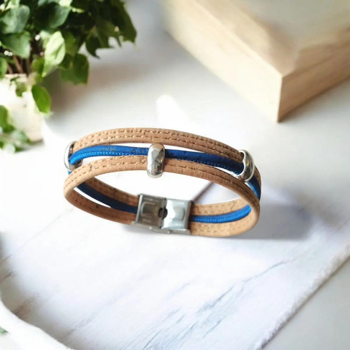 Bracelet vegan en liège Valentina  Karmyliege 20cm / beige et bleu roi