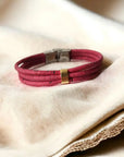 Bracelet en liège naturel Emeraude bordeaux  Karmyliege