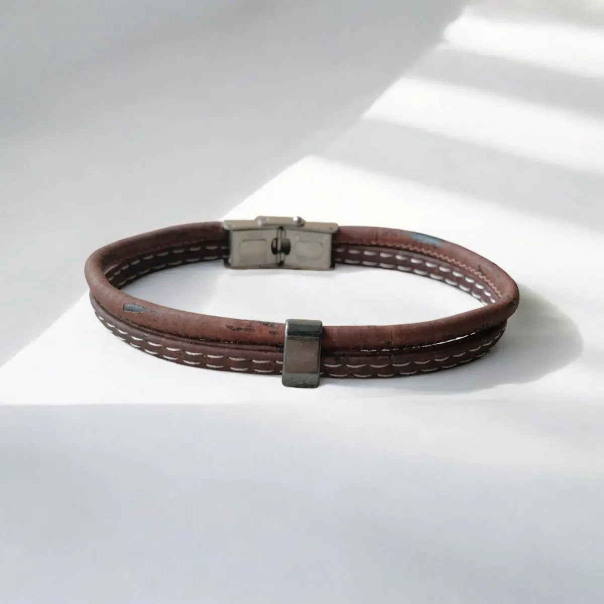Bracelet vegan en liège, Malo marron  Karmyliege