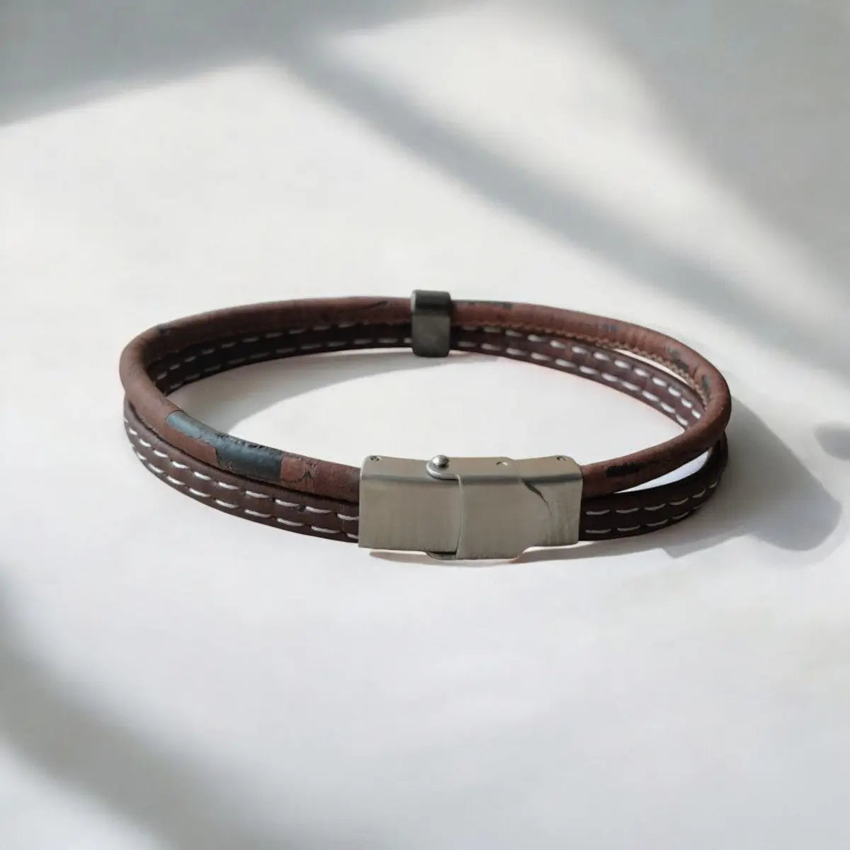 Bracelet vegan en liège, Malo marron  Karmyliege