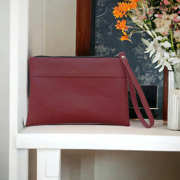 Pochette en cuir de pomme vegan Louise  Karmyliege Bordeaux