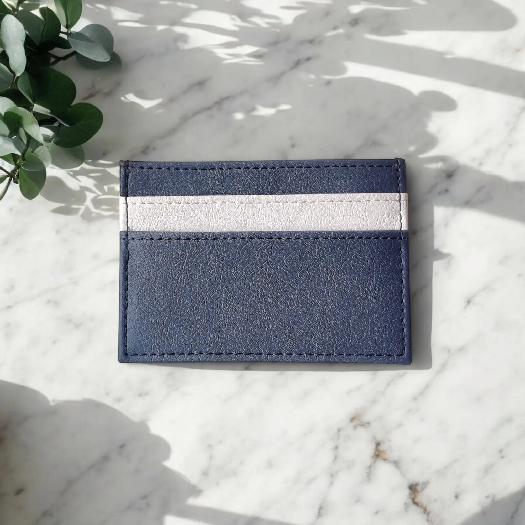 Porte cartes vegan en peau de pomme  Karmyliege