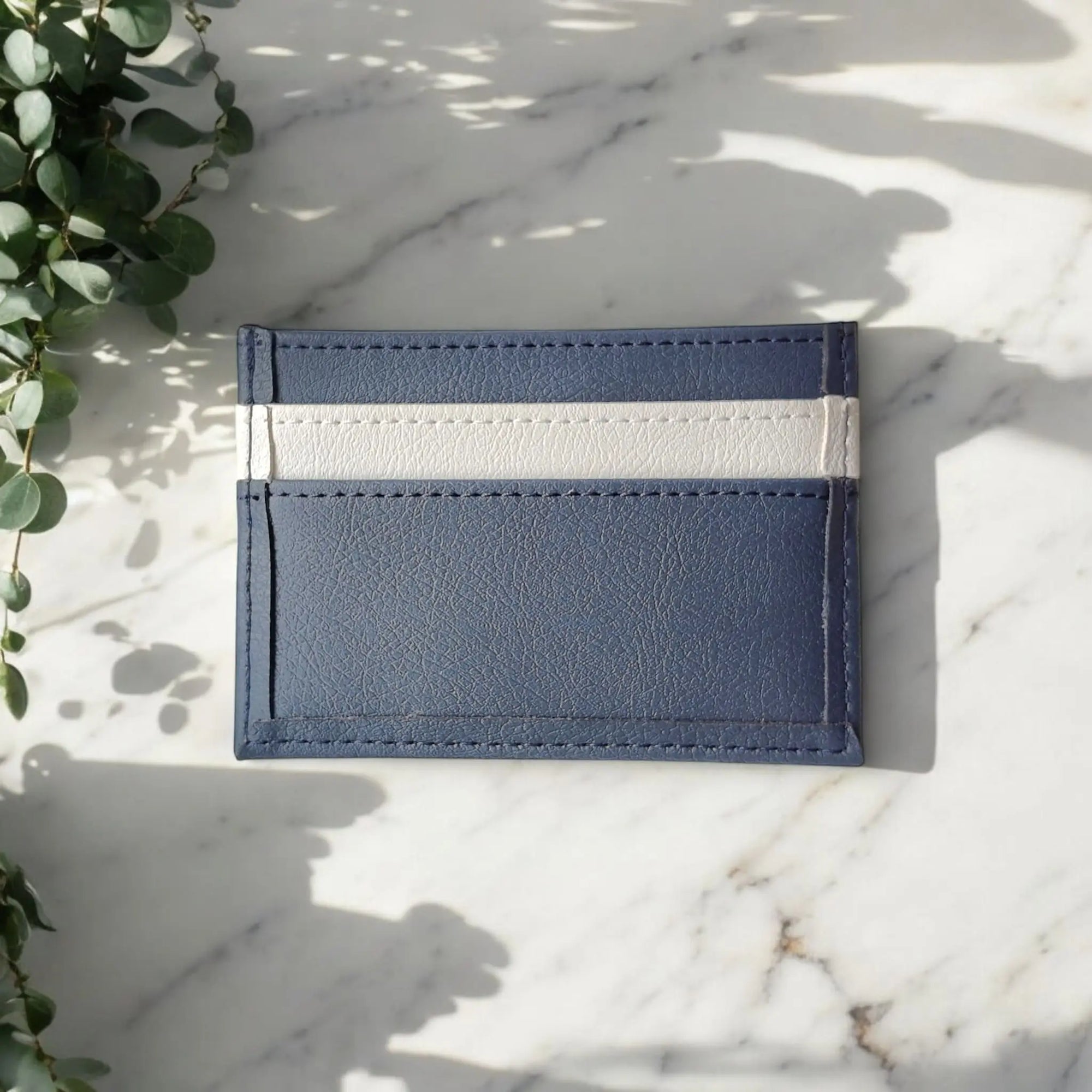 Porte cartes vegan en peau de pomme  Karmyliege