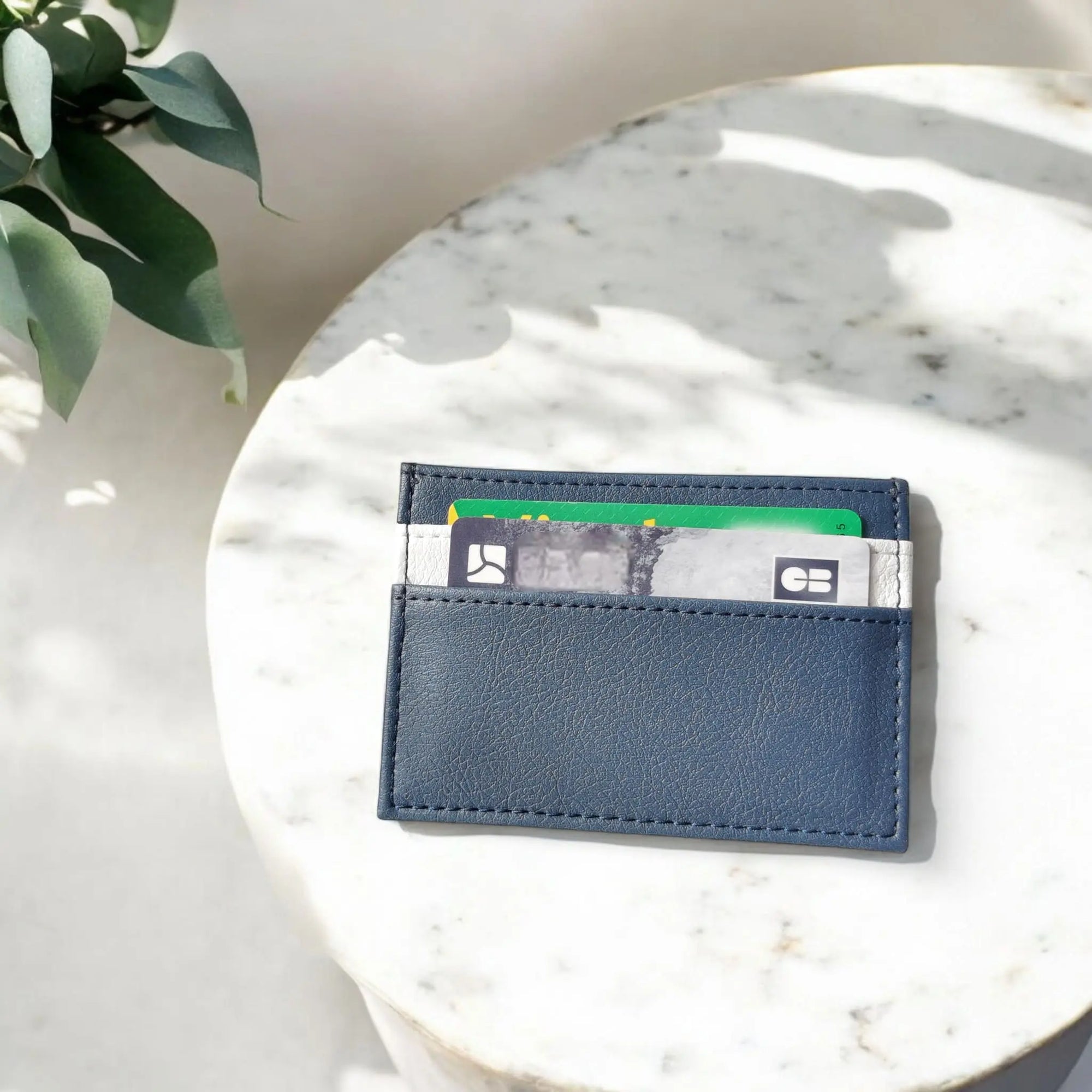 Porte cartes vegan en peau de pomme  Karmyliege