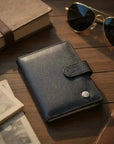 Porte documents vegan- passeport & cartes, Swan  Karmyliege