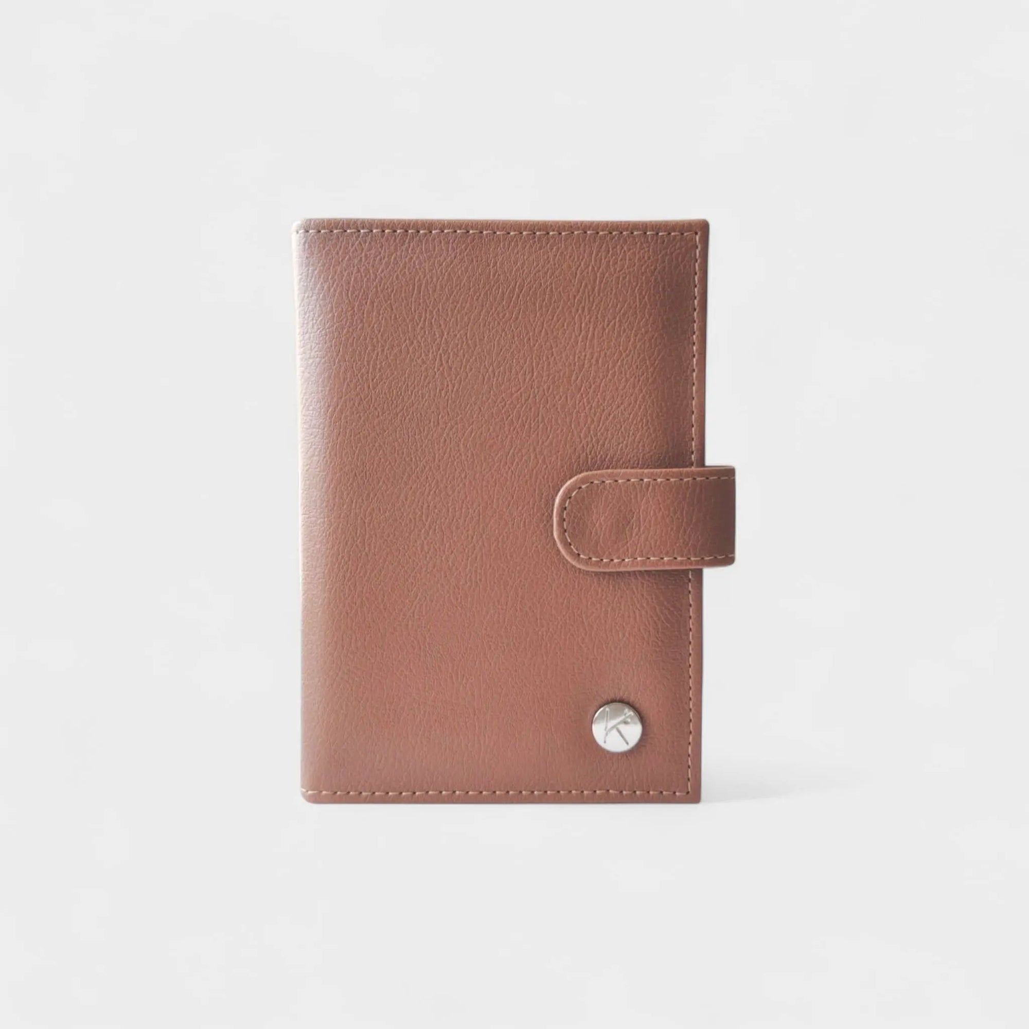 Porte documents vegan- passeport & cartes, Swan en peau de pomme  Karmyliege Camel