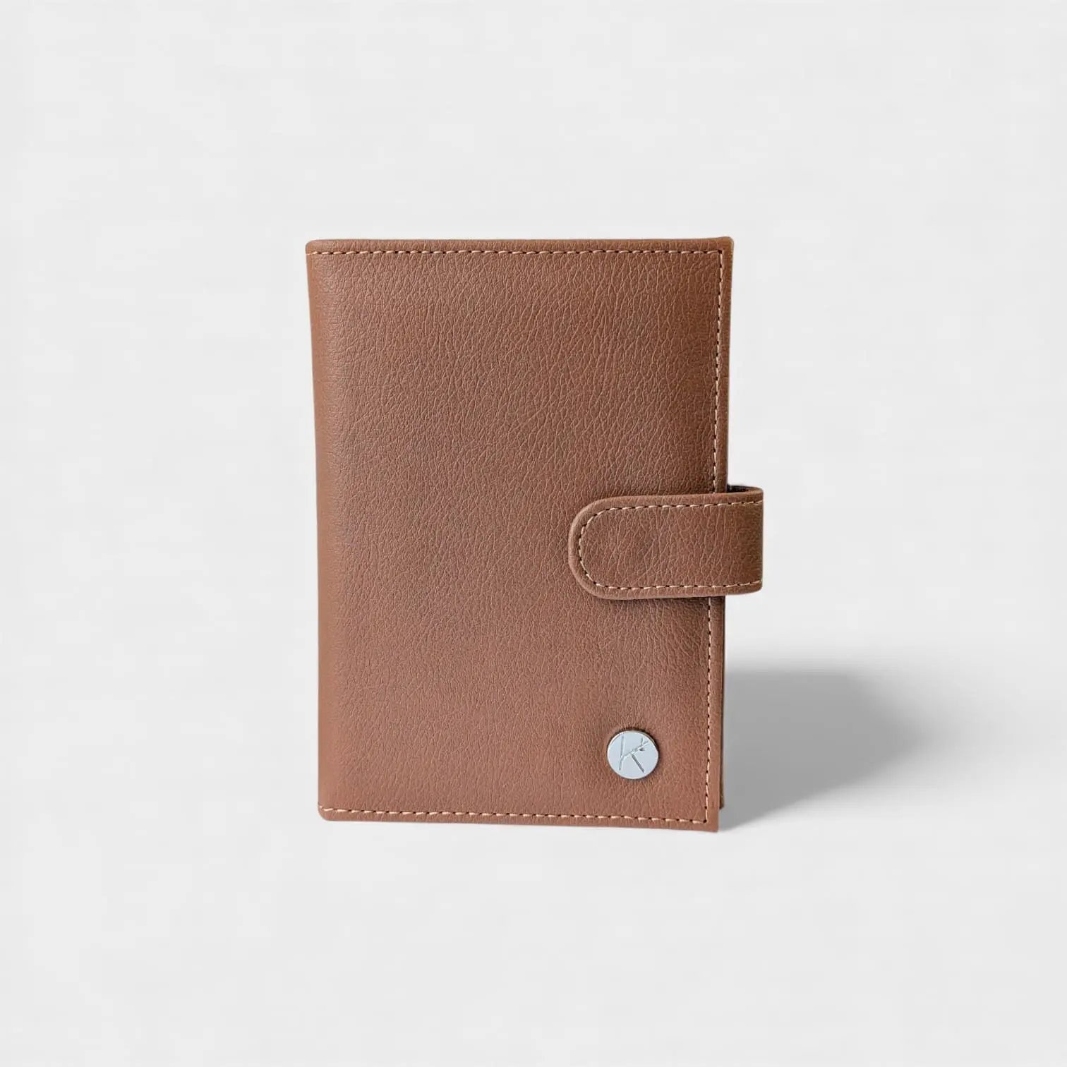 Porte passeport & cartes, Swan en peau de pomme  Karmyliege Camel