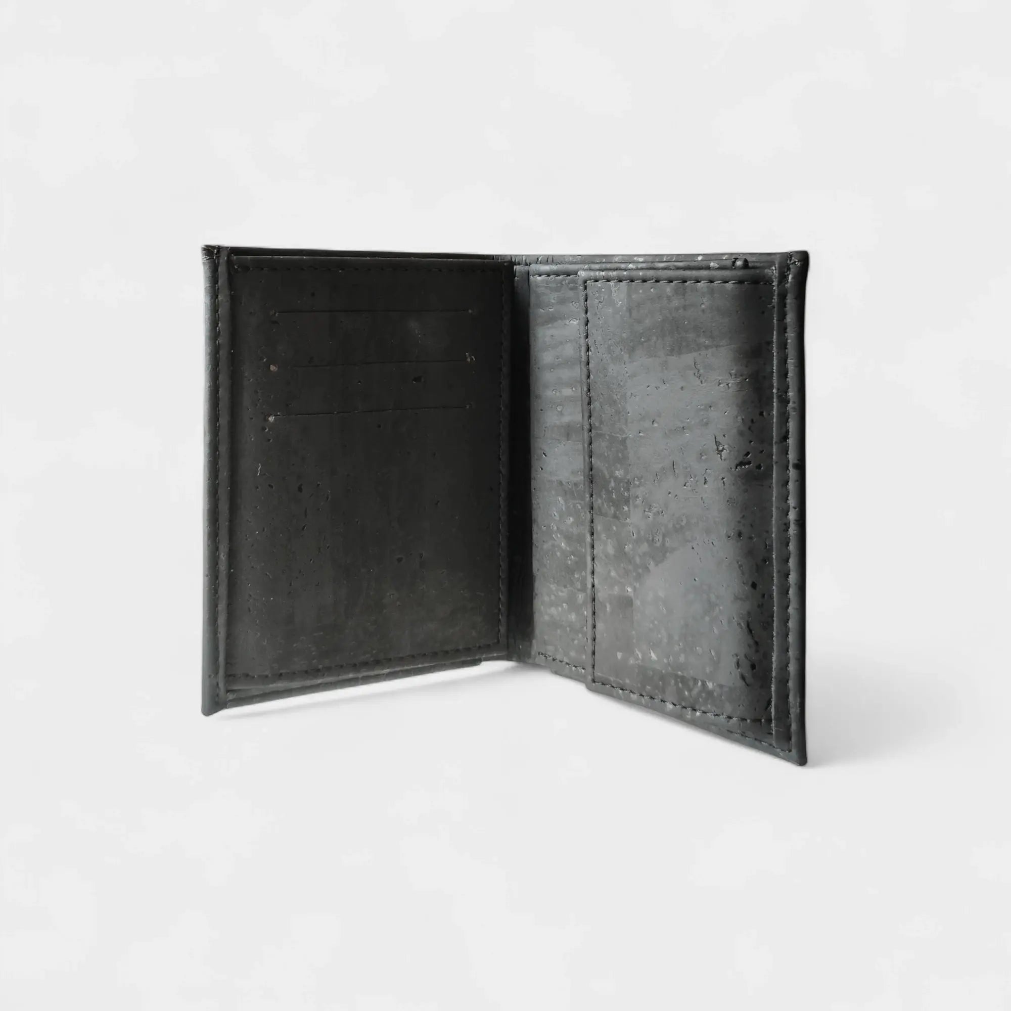 Portefeuille vegan en liège vertical avec volet, Sam  Karmyliege