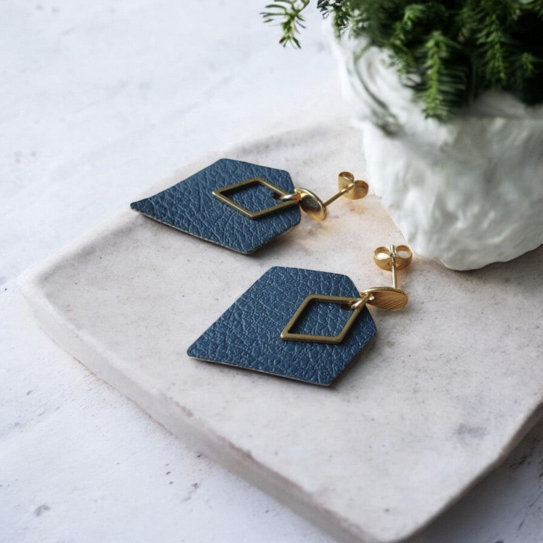 Boucles d&#39;oreilles, Alicia - Cuir de pomme ou cactus  Karmyliege