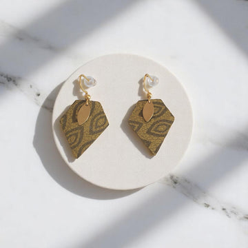 Boucles d'oreilles, Alix