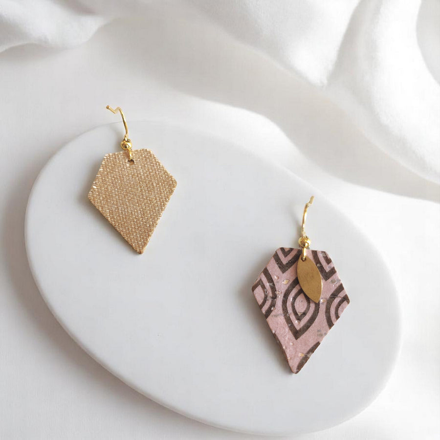 Boucles d'oreilles, Alix
