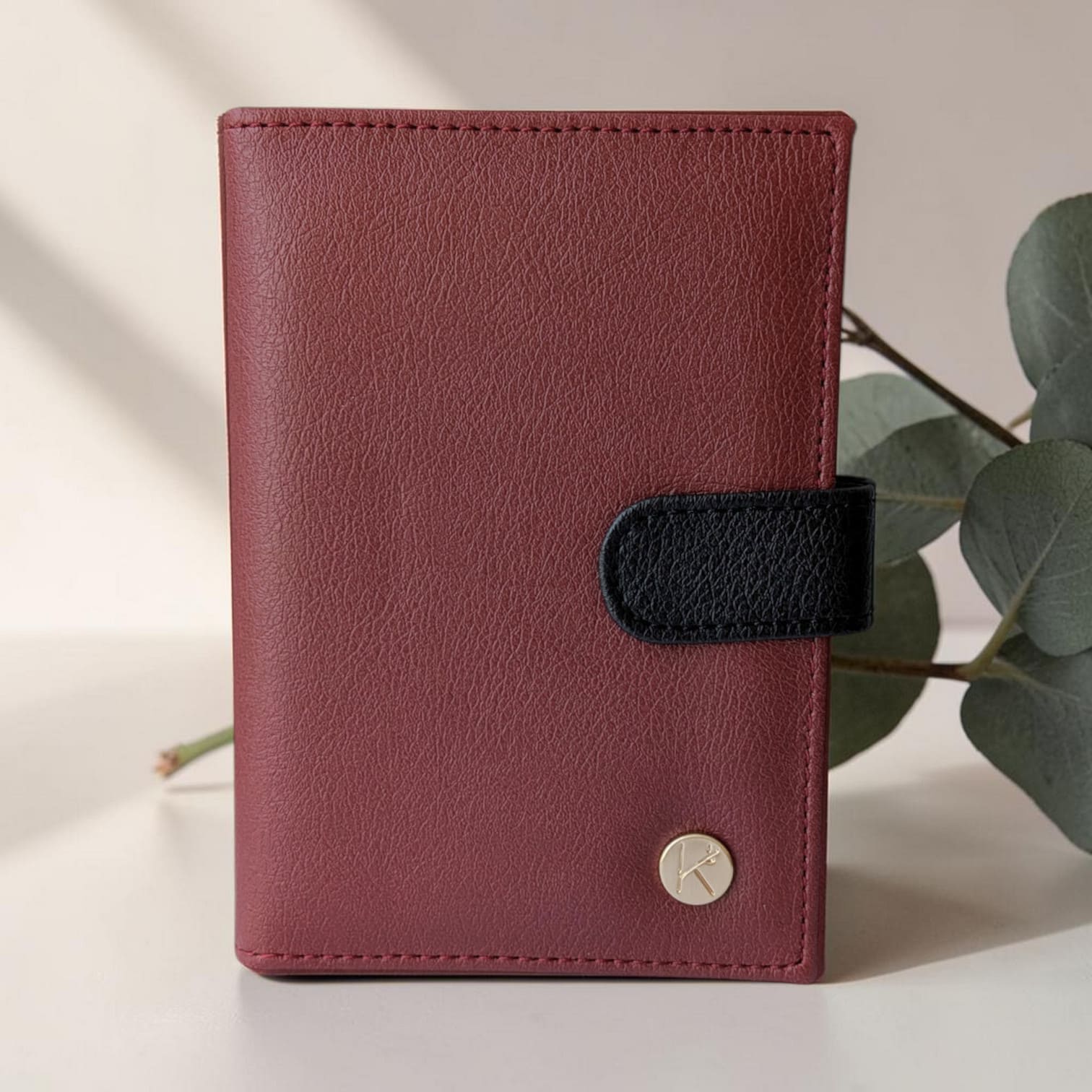 Porte-papiers et passeport en peau de pomme, Swan  Karmyliege