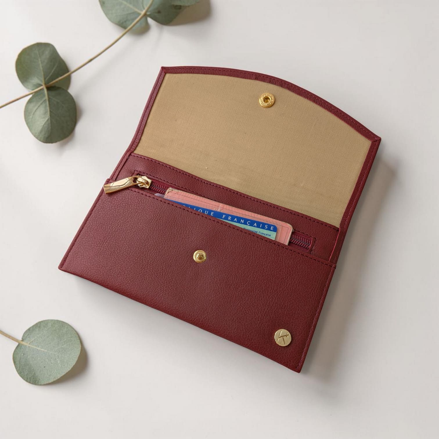 Pochette papiers de voyage en peau de pomme