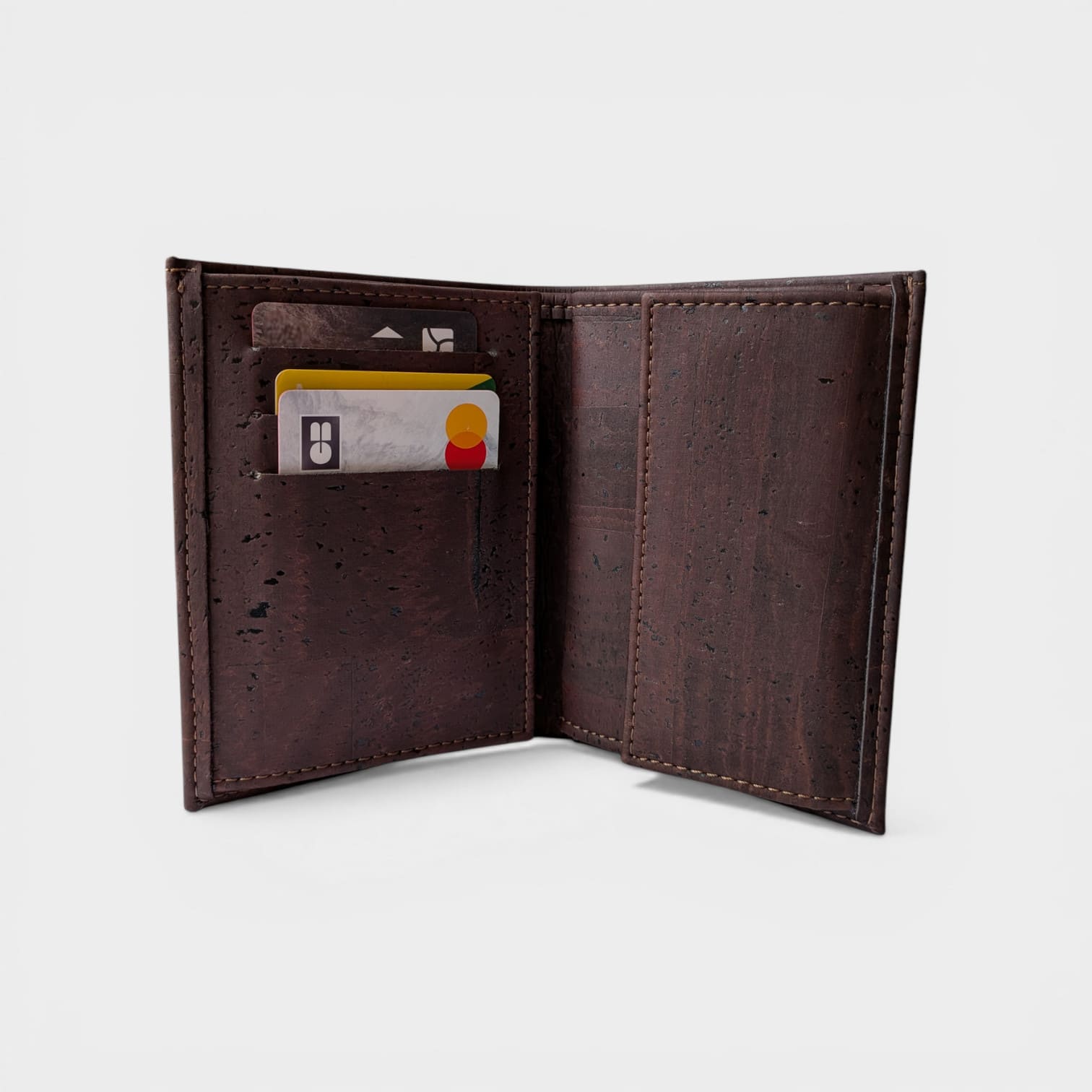 Portefeuille vegan en liège vertical avec volet, Sam  Karmyliege