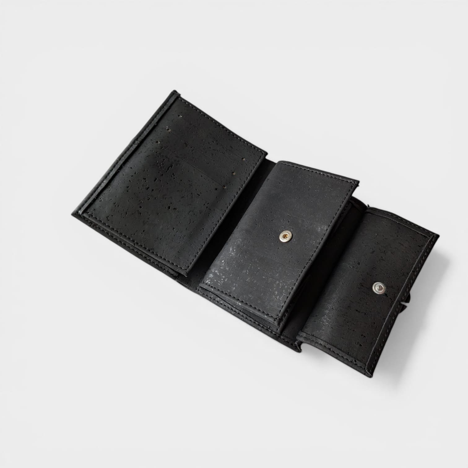 Portefeuille vegan en liège vertical avec volet, Noha