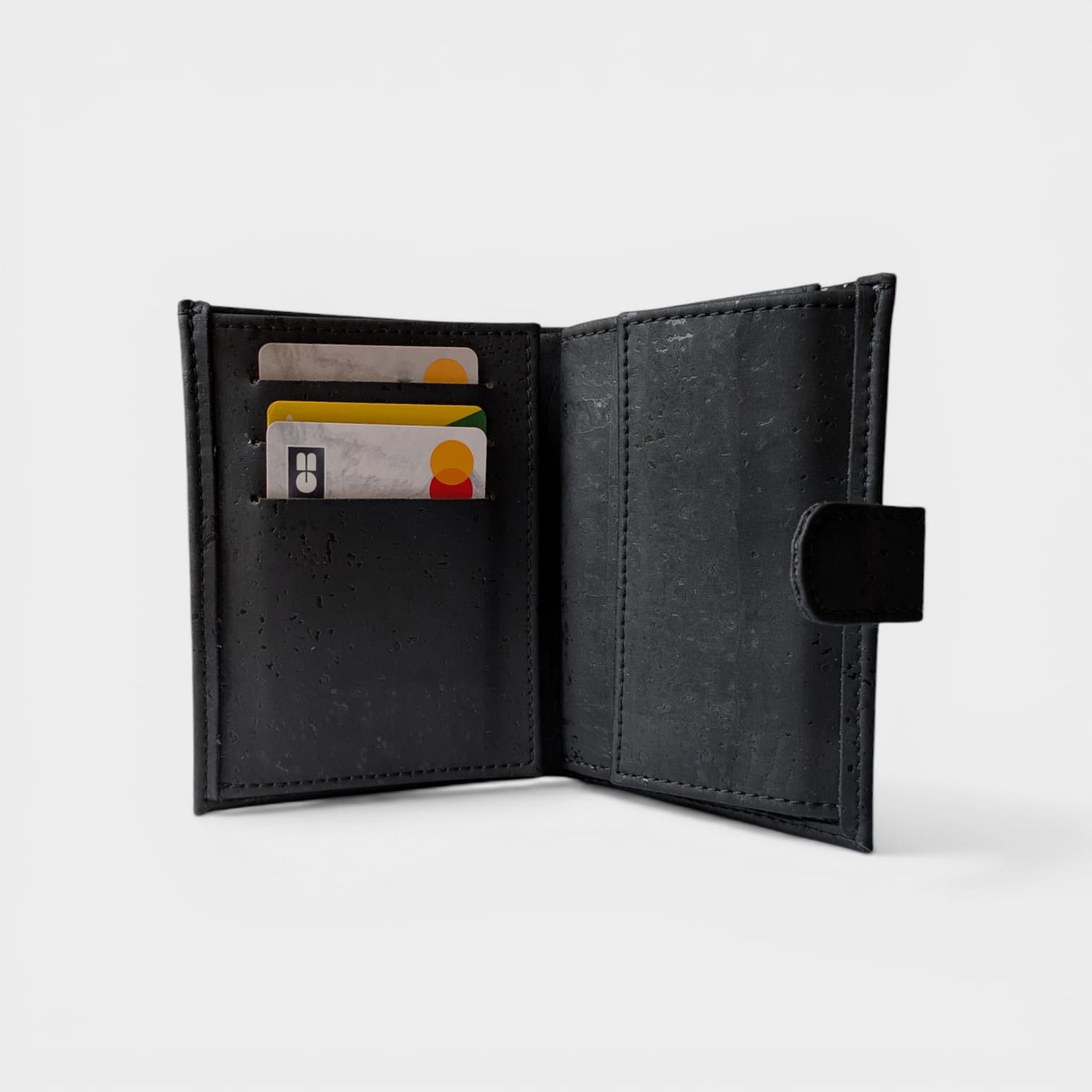 Portefeuille vegan en liège vertical avec volet, Noha