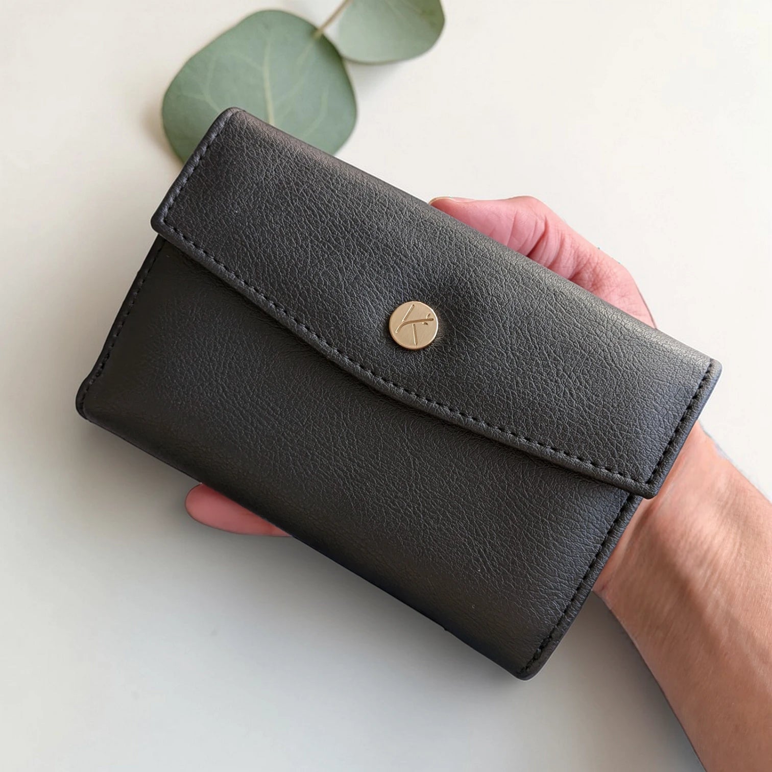 Portefeuille vegan en peau de pomme, Tiffany  Karmyliege