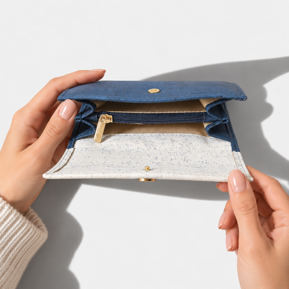 Portefeuille vegan en liège marine, Tiffany  Karmyliege